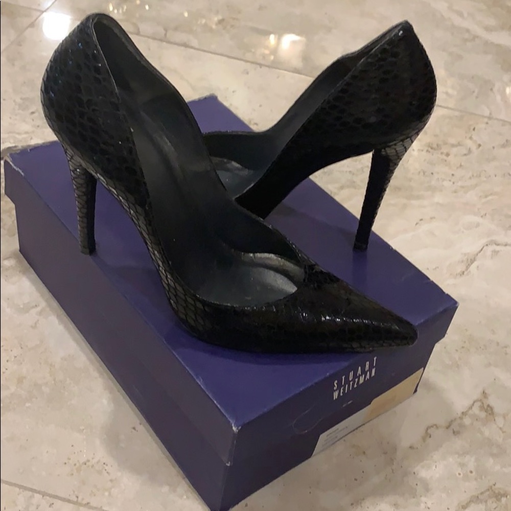 Stuart Weitzman Python Pump 🐍